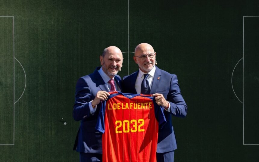 Luis de la Fuente renueva con España hasta 2032